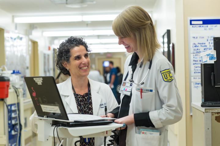 INCREDIBLY RICH CLINICAL EXPERIENCE Residents in our program are exposed to different specialties to make informed clinical decisions at the bedside, and to fully understand their career options.