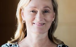 Dr. Kirsten Tolstrup