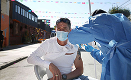 patient getting a flu shot